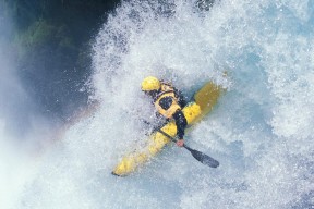 开云kaiyun-中国男篮回顾比赛录像 查找攻防不足点，中国男篮篮球录像